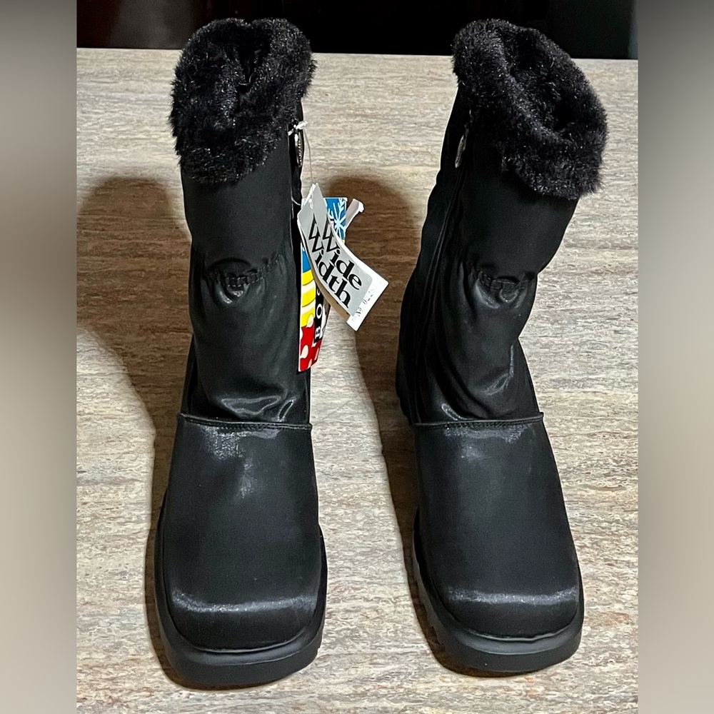 NWT Boston Accent Weatherproof thermolite mid-calf boots with faux fur